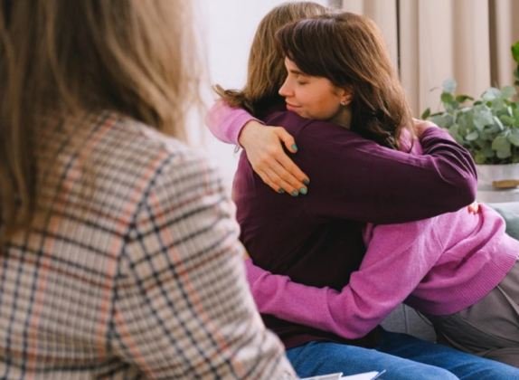 Apoyo psicológico a parejas LGBTQ+ tras el divorcio