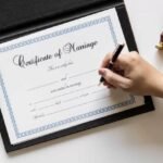 Matrimonio por papeles y divorcio